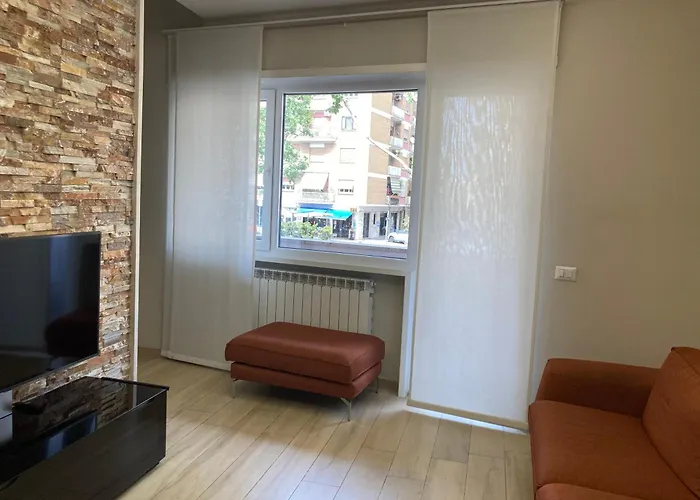 Cami Luxury Flat * Rom